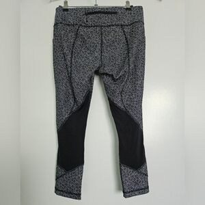 Lululemon Womens Cropped Leggings Floral Pace Rival Black Mesh Pockets Sz 8